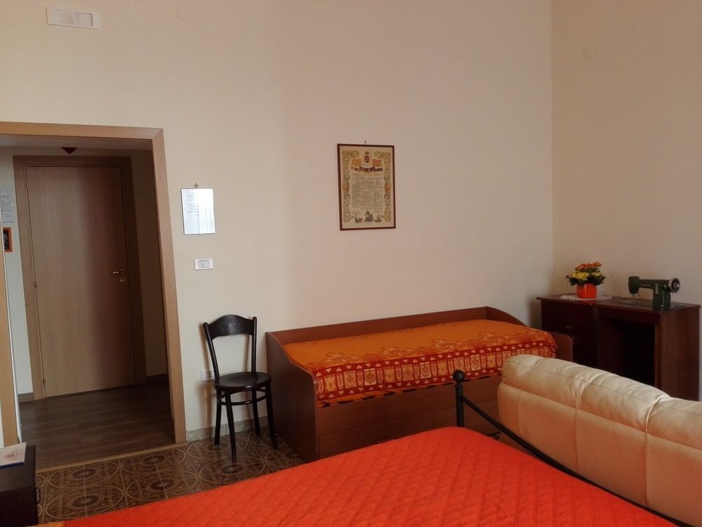 Bed And Breakfast Casa Mariella Neapel Exterior foto
