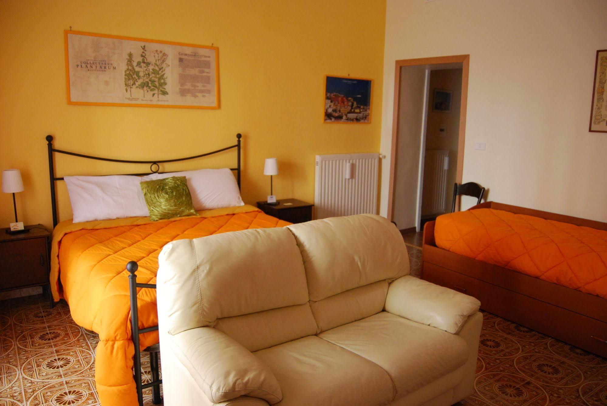 Bed And Breakfast Casa Mariella Neapel Exterior foto