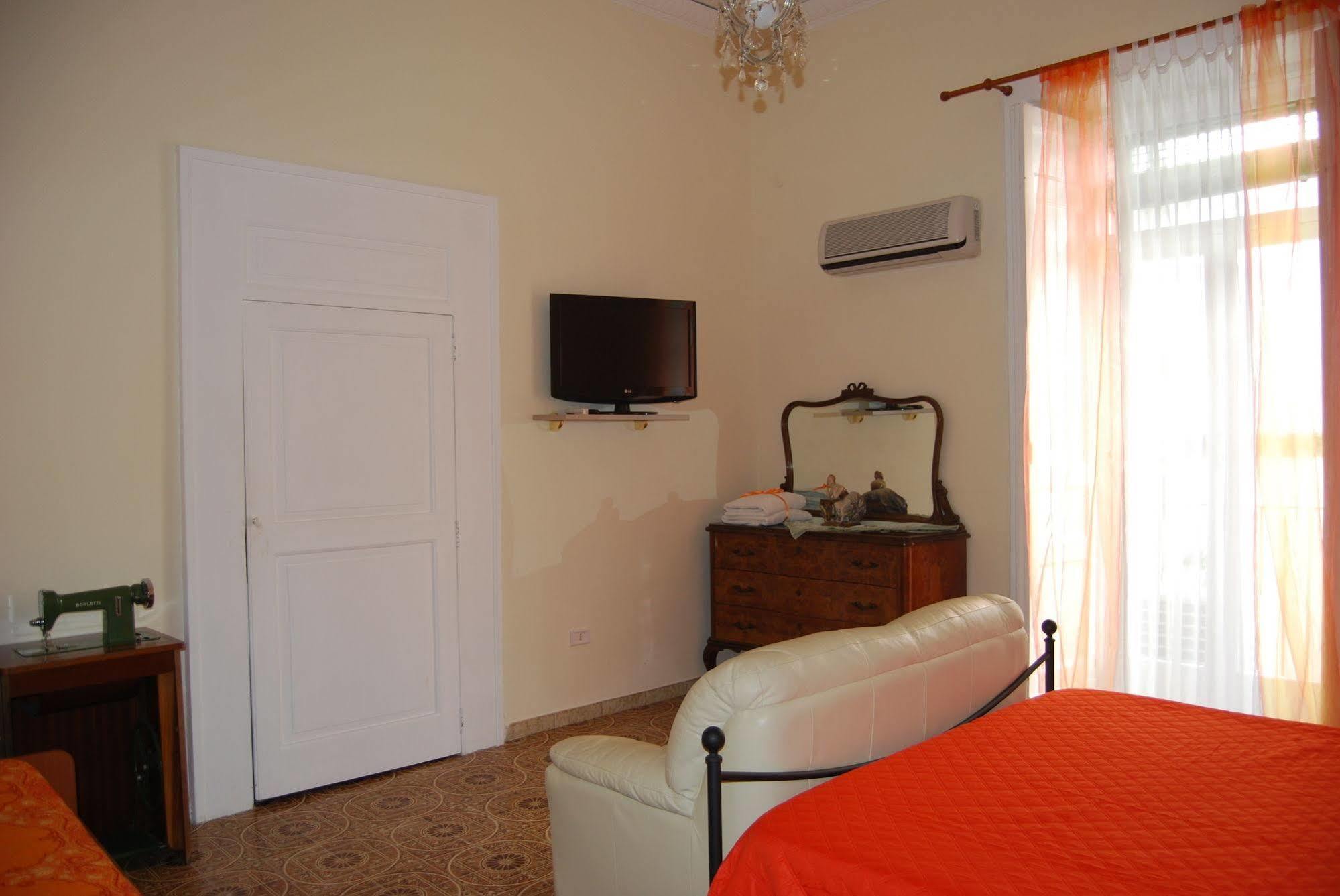 Bed And Breakfast Casa Mariella Neapel Exterior foto