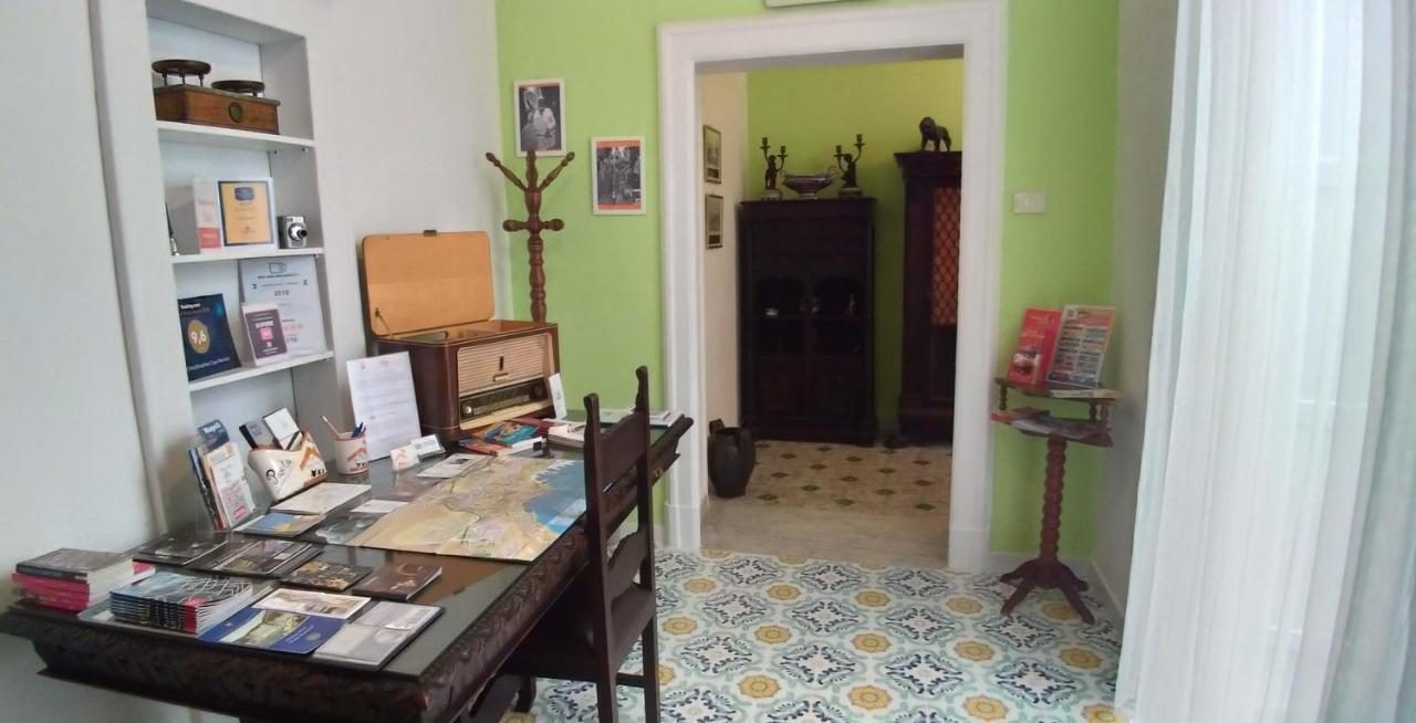 Bed And Breakfast Casa Mariella Neapel Exterior foto